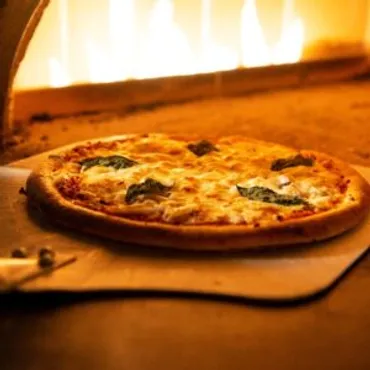 ピザハット】手を汚さず手軽に食べられる!食べ歩き専用｢Handy Melts｣が登場☆：cocotte