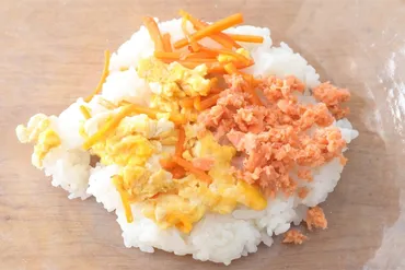 おにぎり1個で大満足！「鮭フレーク」と一緒に混ぜると栄養が摂れる゛２つの優秀食材゛とは