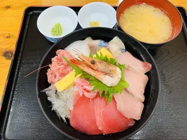 焼津市】漁師さんが通う「小川港魚河岸食堂」は組合員以外も利用できる！ 朝魚市場に水揚げされたばかりの新鮮な魚を使った料理をどうぞ！ 