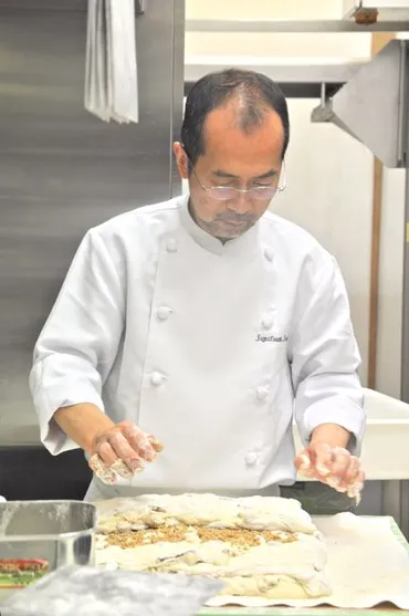 パン界の巨匠が開く新境地、120時間発酵バゲット／シニフィアン シニフィエ 