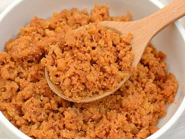 業務スーパーの『鮭めんたい』は白米がっつりはかどるピリ辛濃い味おかず 