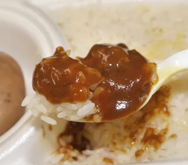 すべらない話】小籔千豊さん絶賛の「オーベルジーヌ」のカレーを食べてみた! 野菜の甘味が五臓六腑に浸みわたる! うめえええええ!!