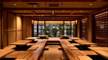 前澤友作氏の食のブレーン、見冨右衛門プロデュース「鶏焼き肉 囲」2周年記念 美容と健康に効く新鍋メニュー2種を発表 