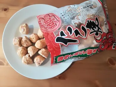 業務スーパー「冷凍たこ焼き」は50個入り1kg！1個10円のコスパで揚げ焼きも◎ 