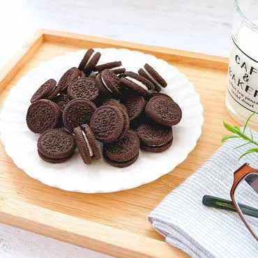 128円でこの満足感!ファミマの「オレオみたいなお菓子」がめっちゃハマる。22個も入っててコスパ最高!《実食レビュー》