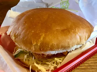 デカうま】コメダの「テイクアウト」が正解すぎた…!ボリューム満点&満足度100%のおうちランチ【5選】《実食レビュー》(2/3)