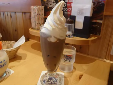 コメダ珈琲店のアイスココア徹底解剖！味の特徴から栄養情報まで徹底解説！(？)コメダ珈琲店のアイスココア：ソフトクリームが決め手の人気メニュー