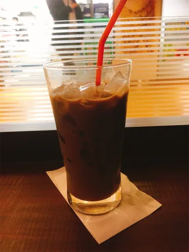 サンマルクのアイスロイヤルミルクティーが美味しい‼️甘さ控えめなので、ダイエット中の私でも飲みやすい😊