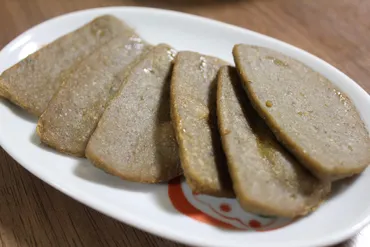 静岡のソウルフード「黒はんぺん」ってどんな食べ物？特徴や食べ方を徹底解説！静岡県民が愛する「黒はんぺん」の世界