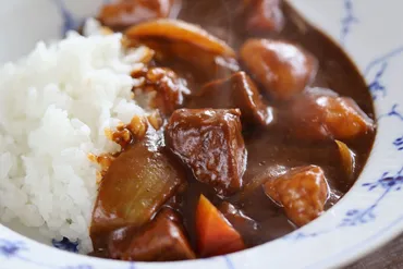 没後10年、高倉健が愛したカレーライスの作り方「週一回は、このカレーがいいな」 共に暮らしたパートナーが明かす【2025編集部セレクション】 高倉健 の愛した食卓