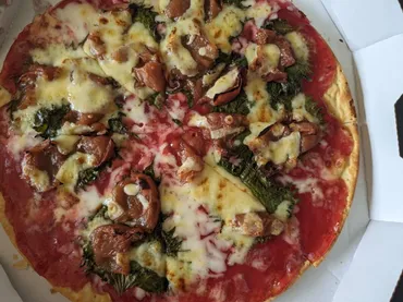 ピザハット「超新星☆ウメゲリータ」を食べてみた！まさに和風マルゲリータと呼べるピザです 