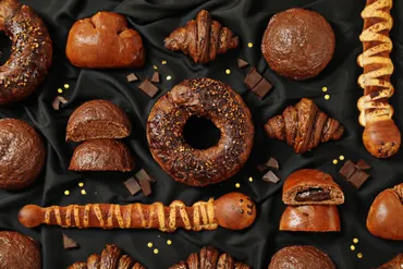 某人気TV番組でも大絶賛】ピザ業界に激震を走らせた、ピザハットの「チージーロール」がパワーアップして限定発売!!