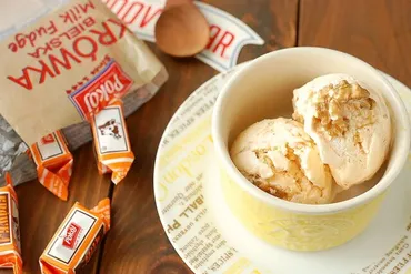 業務スーパーの冷凍ホイップがサーティワン風のアイスに変身！？2種類を1度に作れるレシピ 