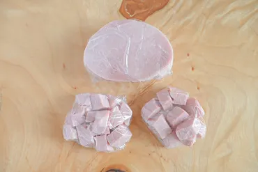 ハムの冷凍は不向き!? 上手な保存方法でおいしさを保つ秘訣とは