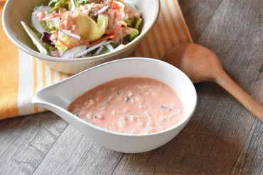 サウザンアイランドドレッシングは万能調味料？鶏むね肉料理レシピの秘密を探る！サラダからメイン料理まで！サウザンアイランドドレッシングの魅力