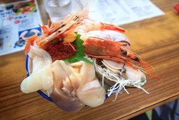 苫小牧『マルトマ食堂』の早朝グルメ！ホッキカレーや海鮮丼の魅力を徹底解説！?早朝5時オープンの海鮮パラダイス！苫小牧『マルトマ食堂』の全貌