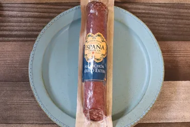 旨みがギュッ【業スー】なら高級サラミが1本600円以下！いつものメニューを秒で格上げ 