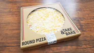 コストコの巨大チーズピザは好きな具材でアレンジは無限大！│TASTY TIME（テイスティータイム）