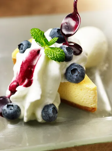 ブルーベリーの生チーズタルト