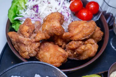 カリッ！サクッ！揚げ方で変わる！鶏の唐揚げ(鶏肉、衣、食感？)究極の唐揚げへの道：衣の配合と揚げ方の秘密