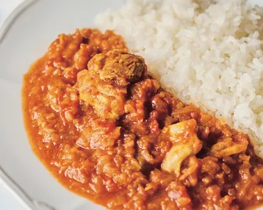 初めてでも簡単！ 3つのスパイスで本格チキンカレーを作ろう 