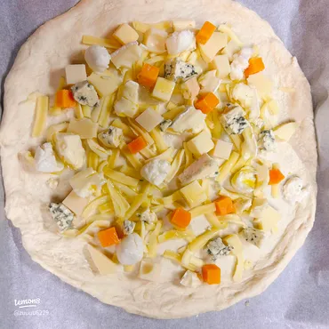 業務スーパーのミラノ風ピザクラストで簡単手作りピザ